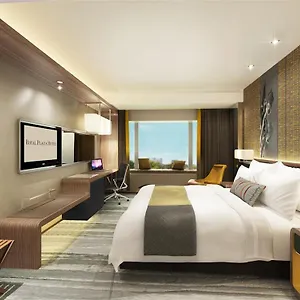 Royal Plaza Otel