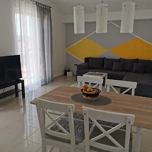 Apartament Lorna 