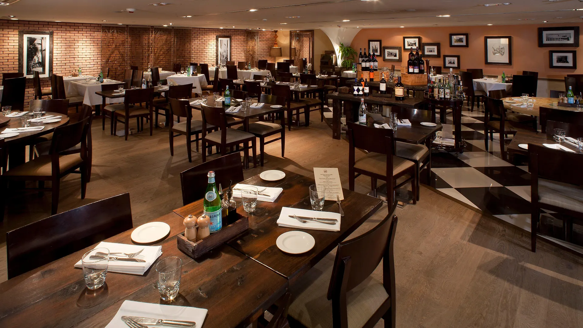 Holiday Inn Golden Mile By Ihg Hong Kong 4*,