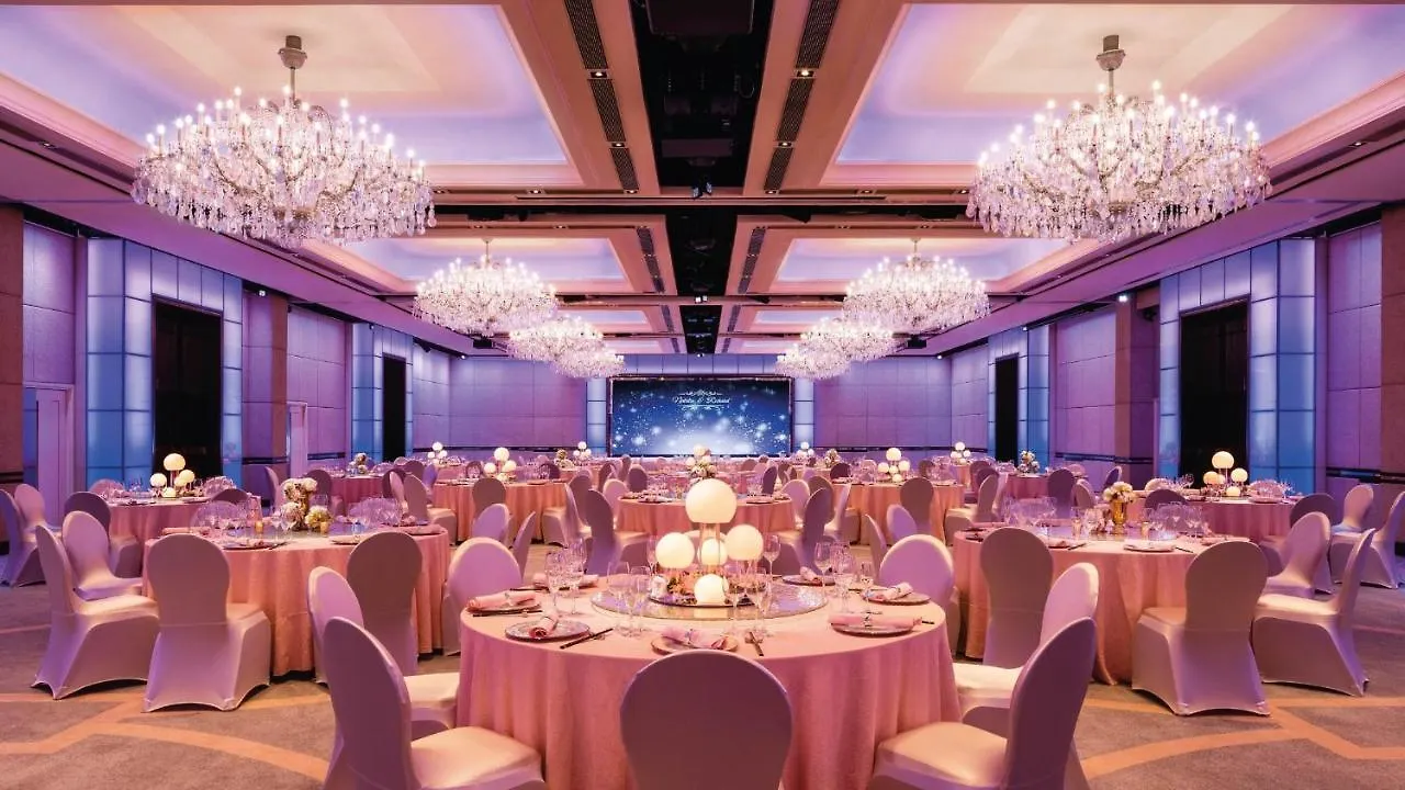 Holiday Inn Golden Mile By Ihg Hong Kong 4*,  China