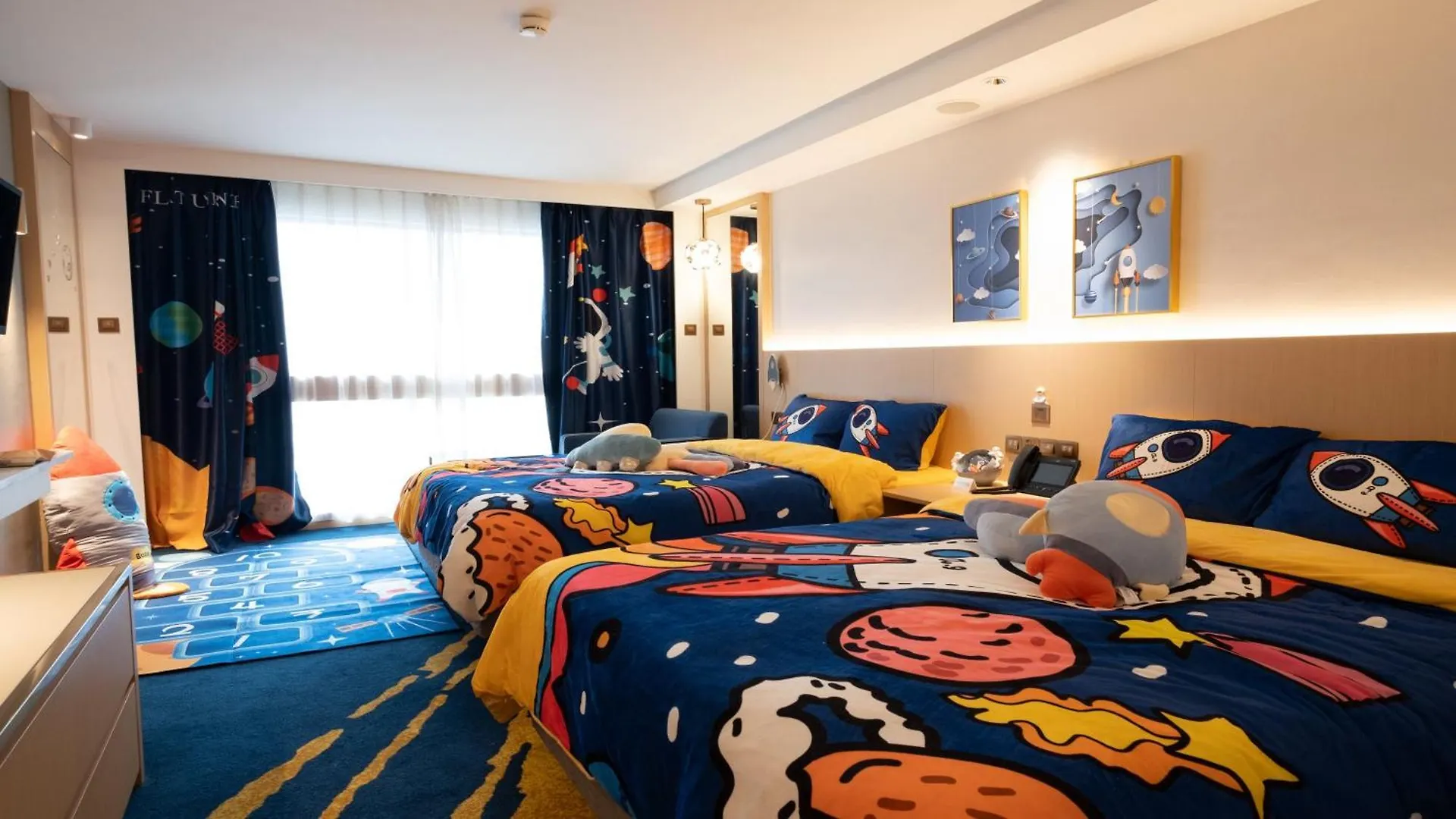 Holiday Inn Golden Mile By Ihg Hong Kong