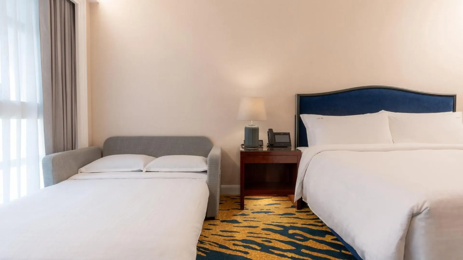 Holiday Inn Golden Mile By Ihg Hong Kong 4*,