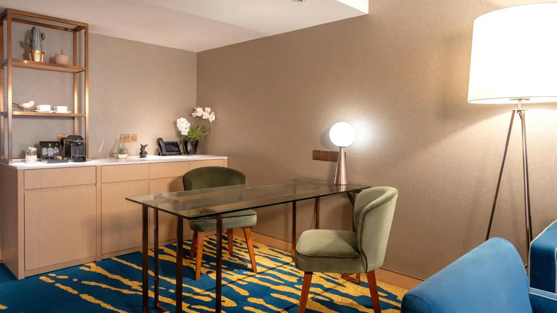 Holiday Inn Golden Mile By Ihg Hong Kong Hotel