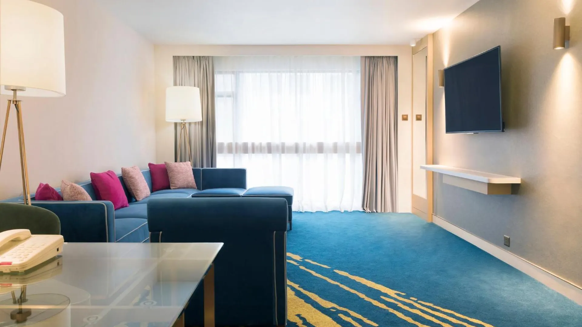 Holiday Inn Golden Mile By Ihg Hong Kong 4*,  China