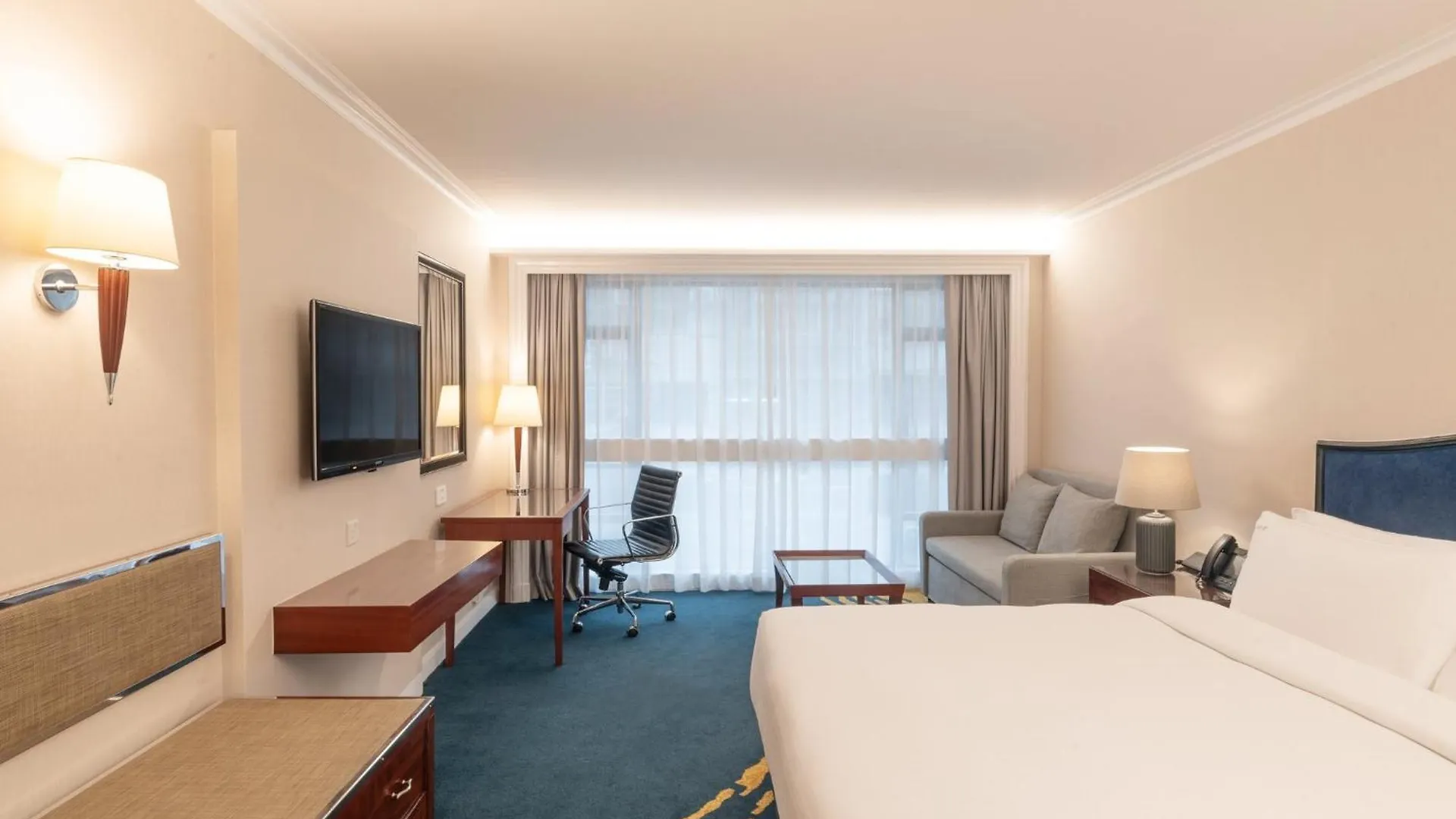 Holiday Inn Golden Mile By Ihg Hong Kong