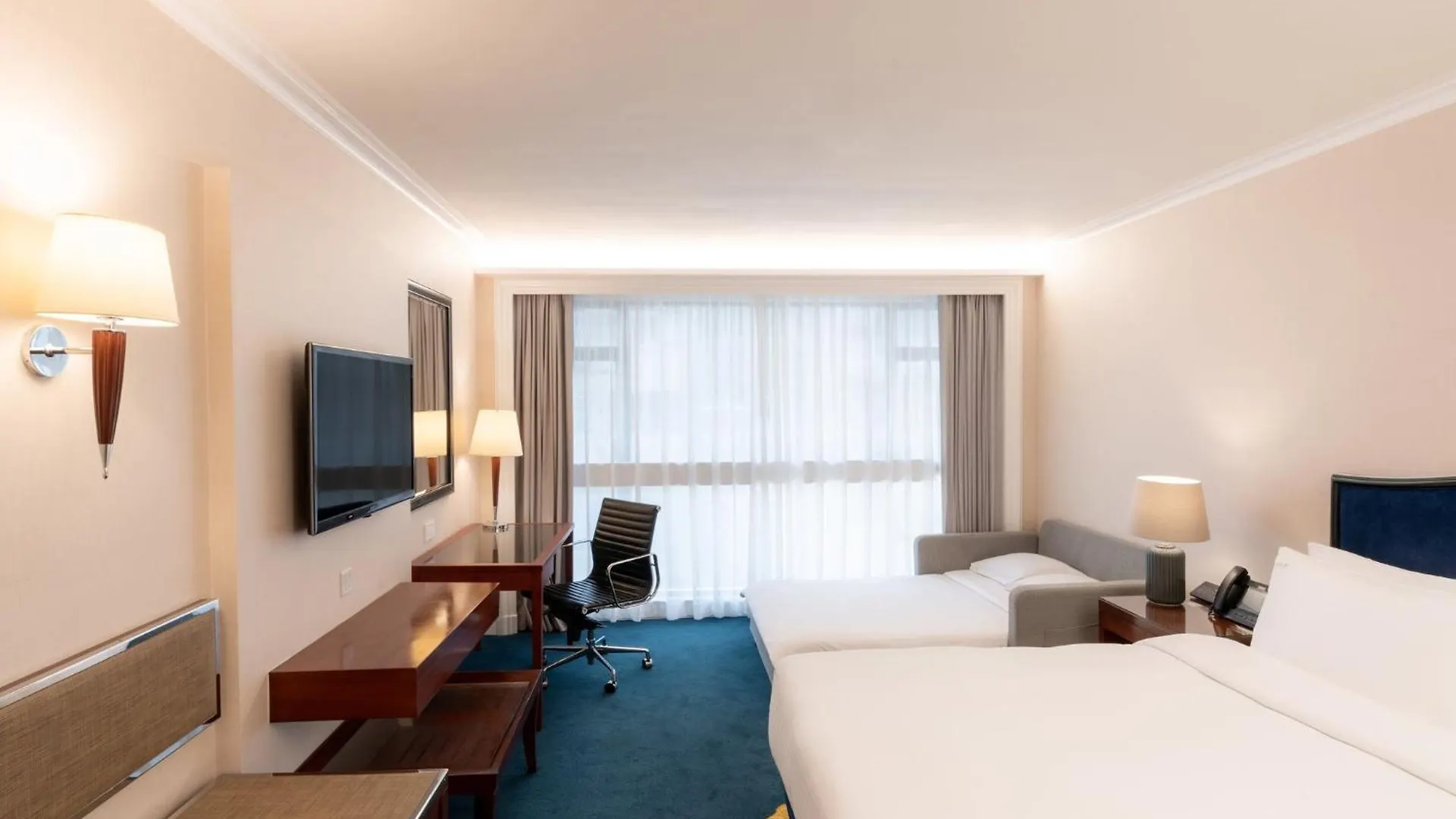 Holiday Inn Golden Mile By Ihg Hong Kong 4*,